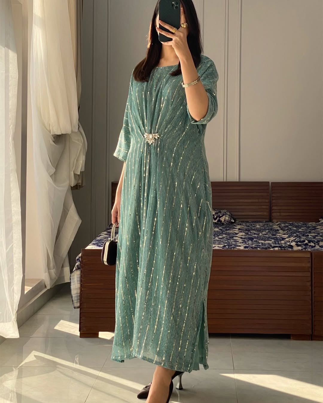 Rooh-e-Sham Stitch Kaftan- Light Sea Green