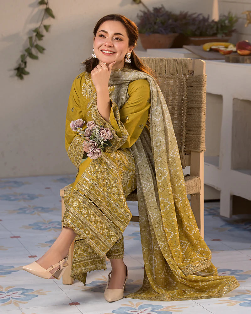 3PC Lawn Embroidered Suit – Qalamkar by Hania Amir
