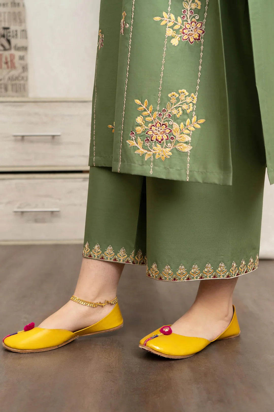URGE - 3PC Embroidered Lawn Suit