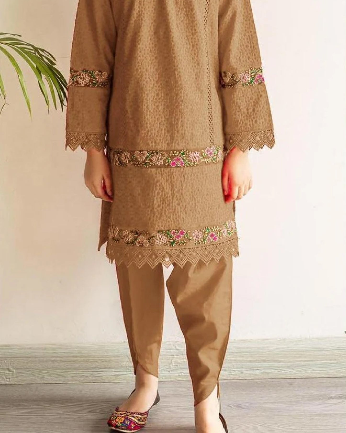 Bakhtuu 3pc Kids Embroidered Suit