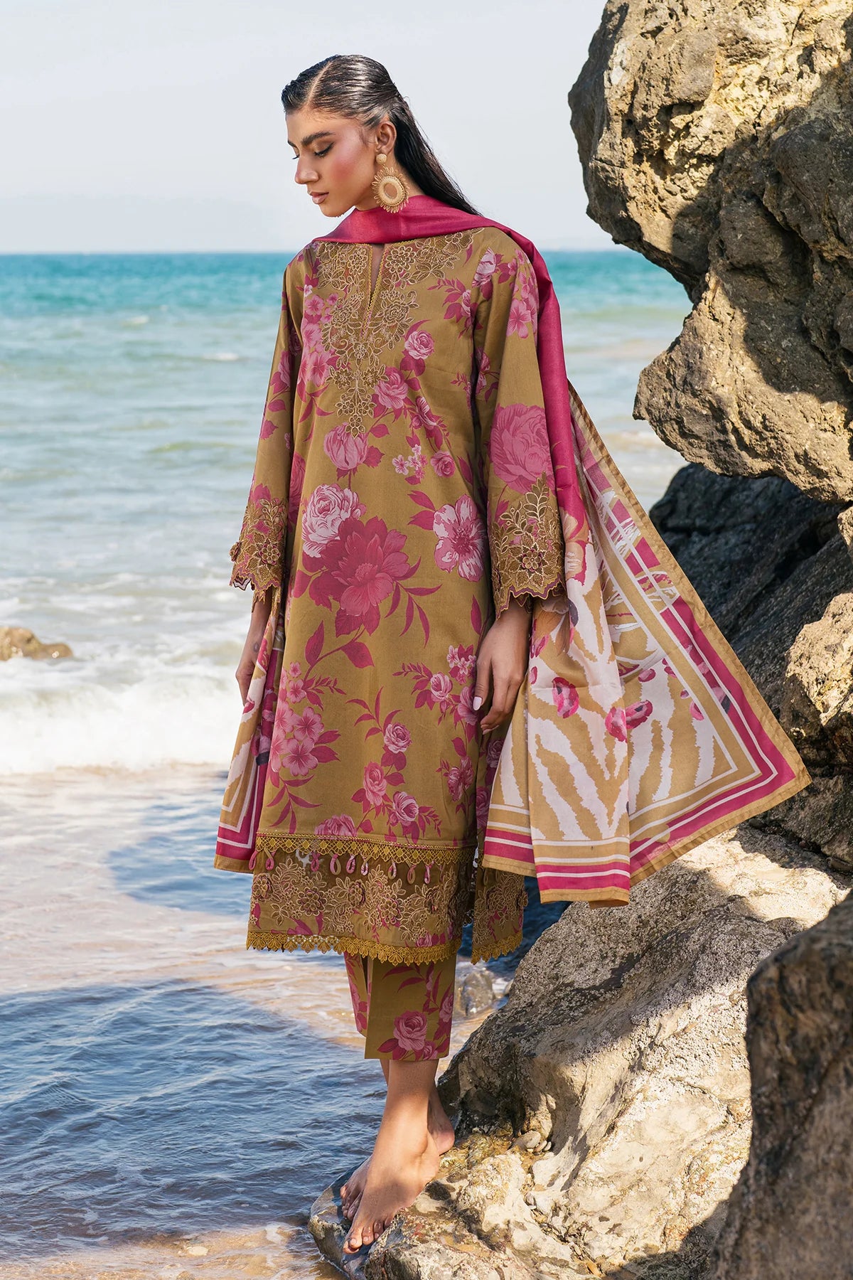 Baroque Embroidered Floral Lawn Ensemble – 3-Piece Suit