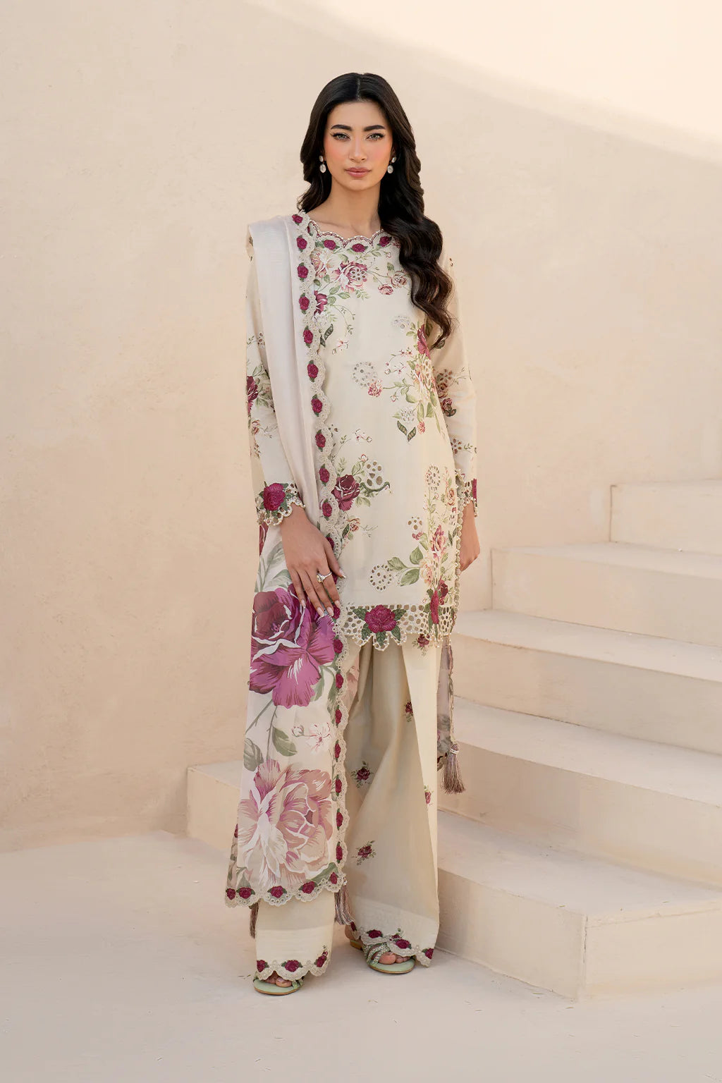 Borer Embroidered Printed Linen Suit with Silk Dupatta