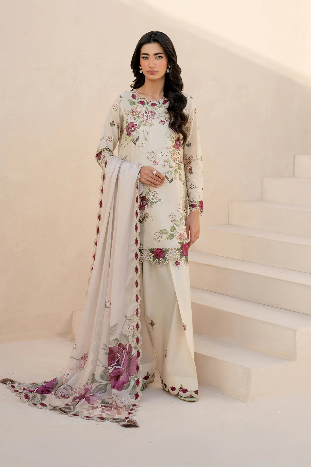 Borer Embroidered Printed Linen Suit with Silk Dupatta
