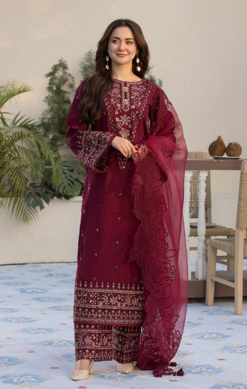 3PC Chikankari Lawn Embroidered Suit – Hania Amer Collection